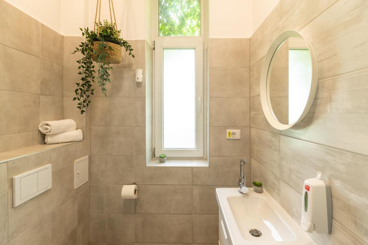Ideal Stay: Spacious 2Br Apt Near Calea Victoriei Bucharest Exterior photo